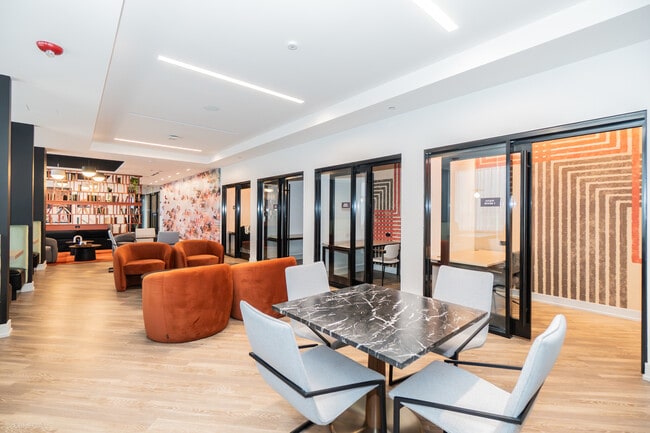 Building Photo - 808 N Cleveland Ave