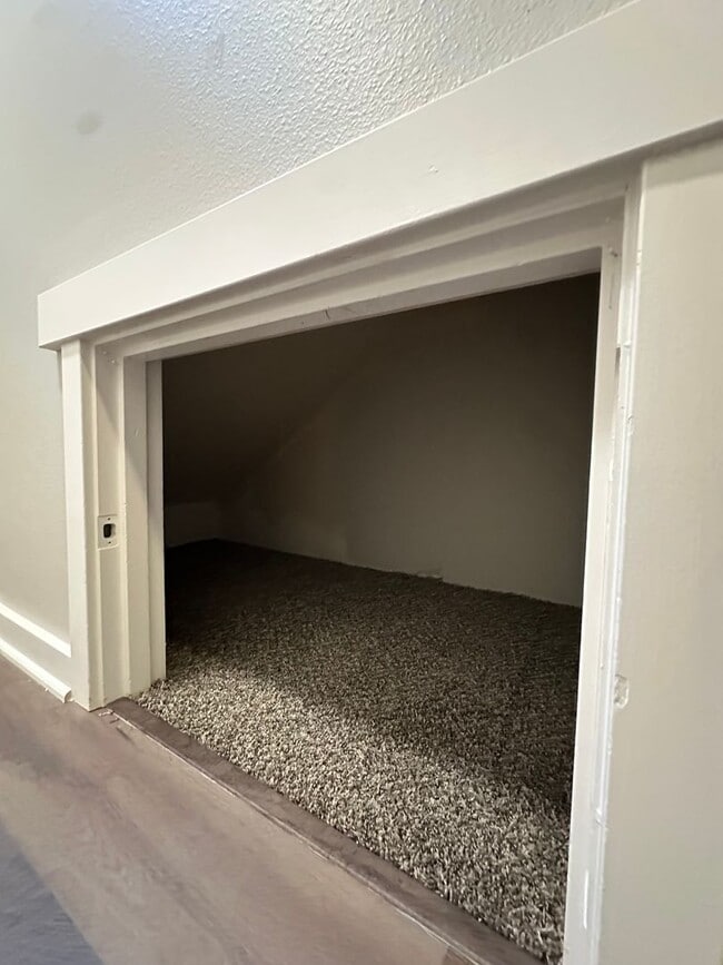 Building Photo - Juniper Ave 4-Plex (Juniper Prop.) - 02900-JUNI-00