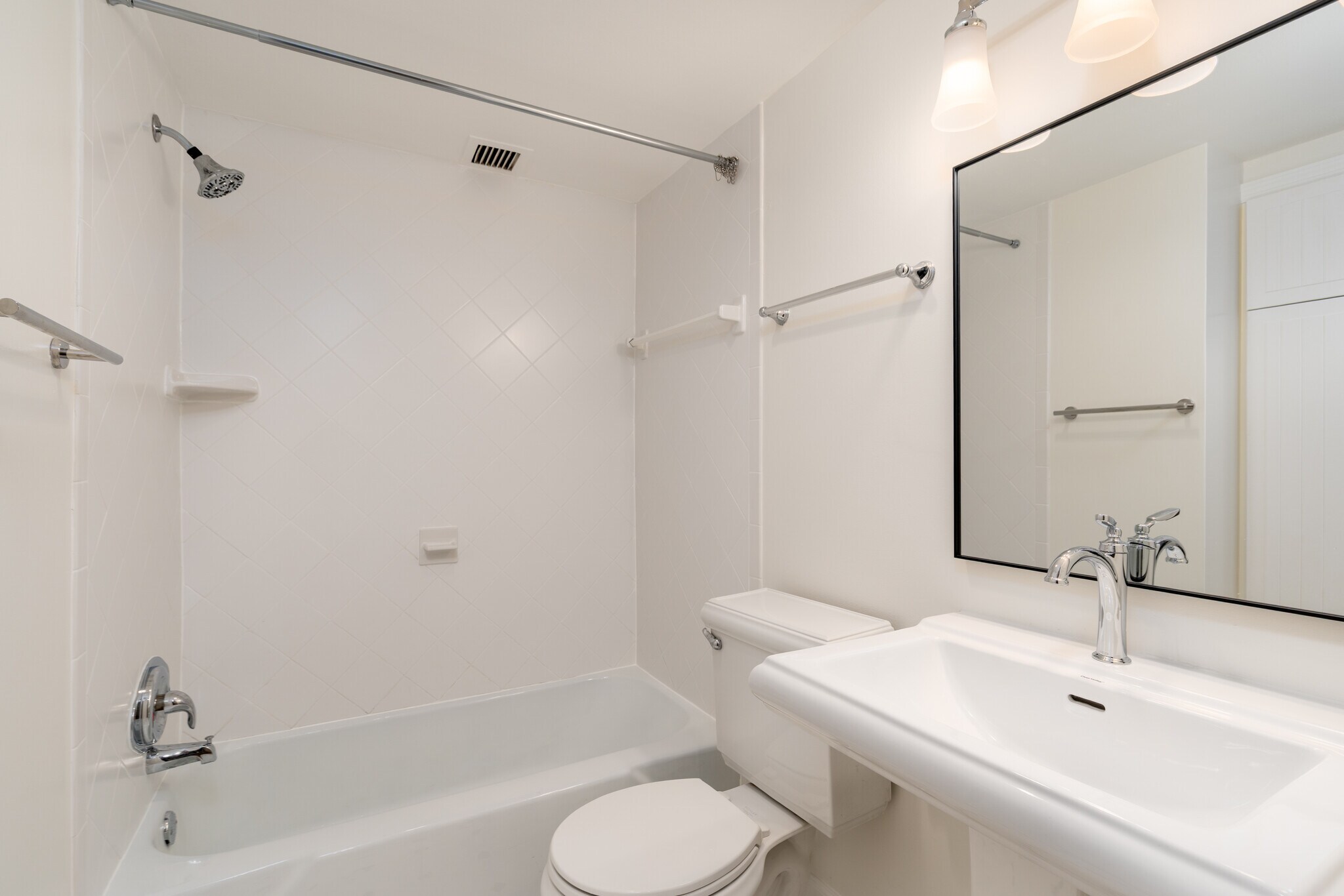 Building Photo - 2755 Ordway St NW