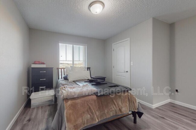 Building Photo - 8812 Jet Stream Rd NW