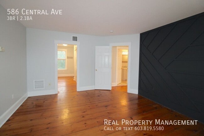 Building Photo - 586 Central Ave