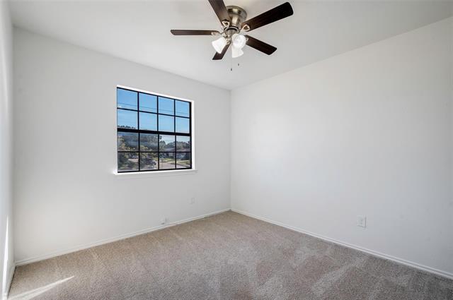 Building Photo - 918 S Old Orchard Ln