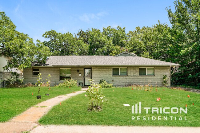 Primary Photo - 1204 Elby St