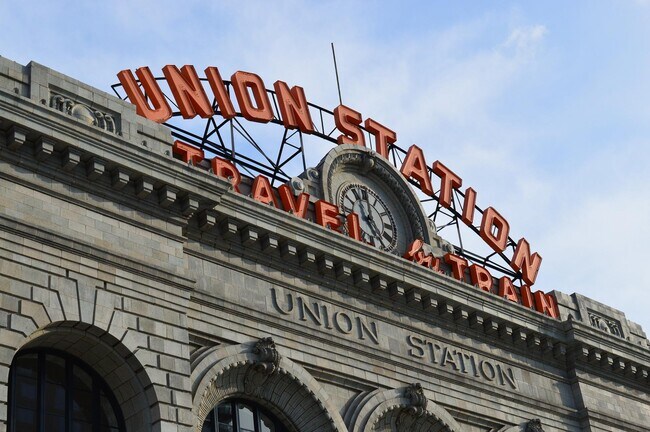 Union Station - 3137 W 20th Ave