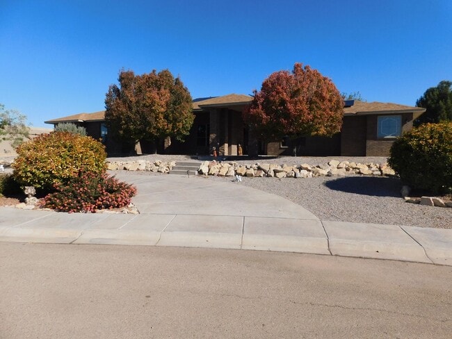 Building Photo - Check out this beautiful home located in o...