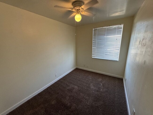 Building Photo - 6140 W Townley Ave