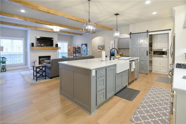 Building Photo - 8115 Donnington Ct