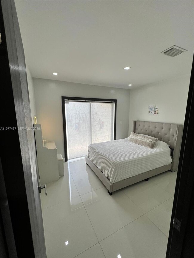 Building Photo - 20789 SW 129th Ct