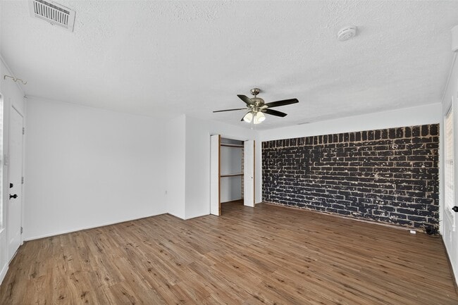 Building Photo - 9858 Sageaspen Ln