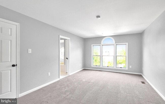 Building Photo - 12120 Apache Tears Cir