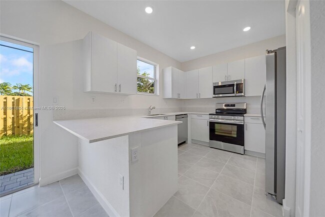 Building Photo - 28871 SW 162nd Ct