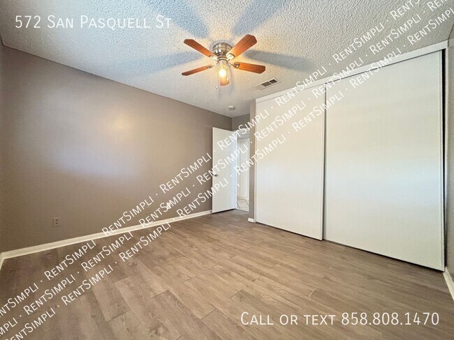Building Photo - 572 San Pasquel St