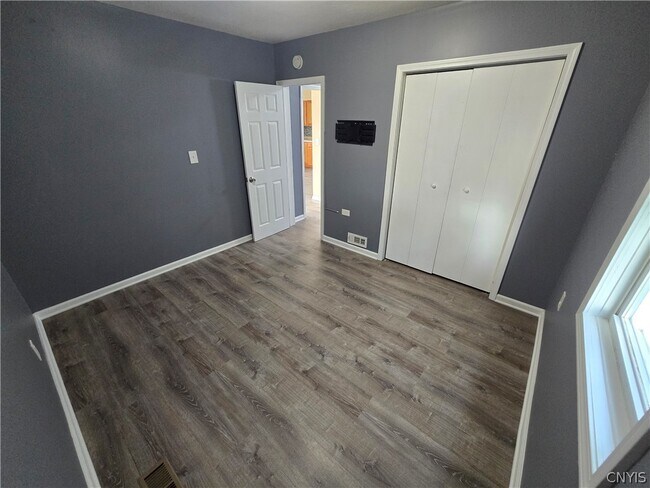 Building Photo - 2802 Lemoyne Ave