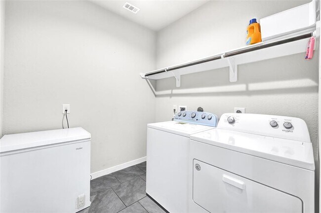 Building Photo - 18906 Allendale Frst Dr