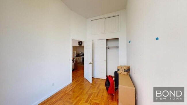 Building Photo - 3 bedroom in Manhattan NY 10003
