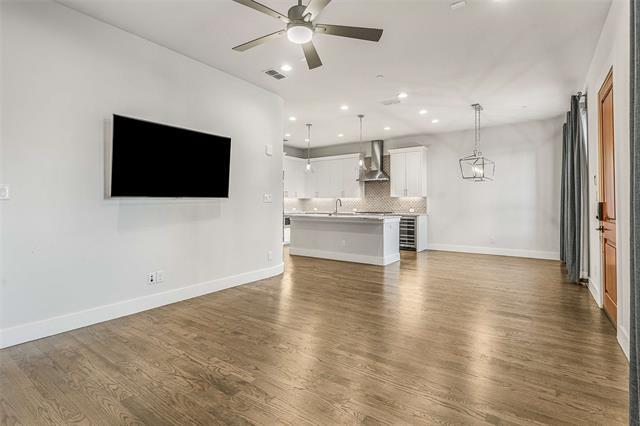 Building Photo - 2800 Lakeside Pkwy