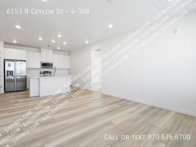 Building Photo - 6153 N Ceylon St