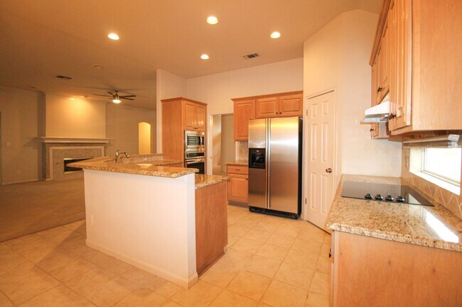 Building Photo - 34 Silverhorn Dr