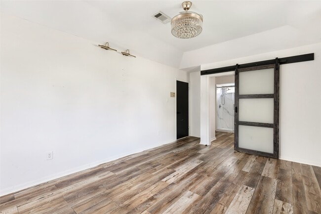 Building Photo - 3602 Ridgeview Dr