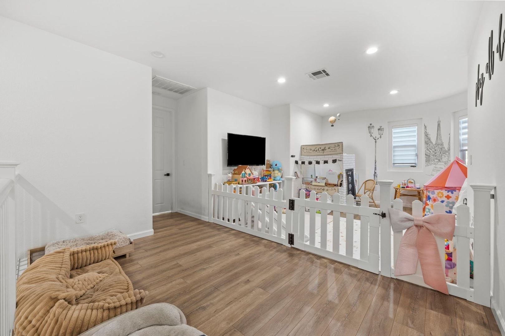Building Photo - 16485 Nicklaus Dr