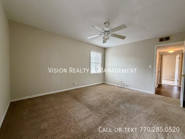 Building Photo - 96 Brock St