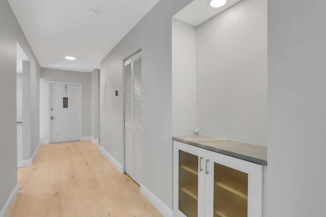 Building Photo - 3113 Kingswood Terrace