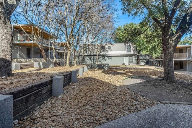 Building Photo - Morgan Manor Apartments