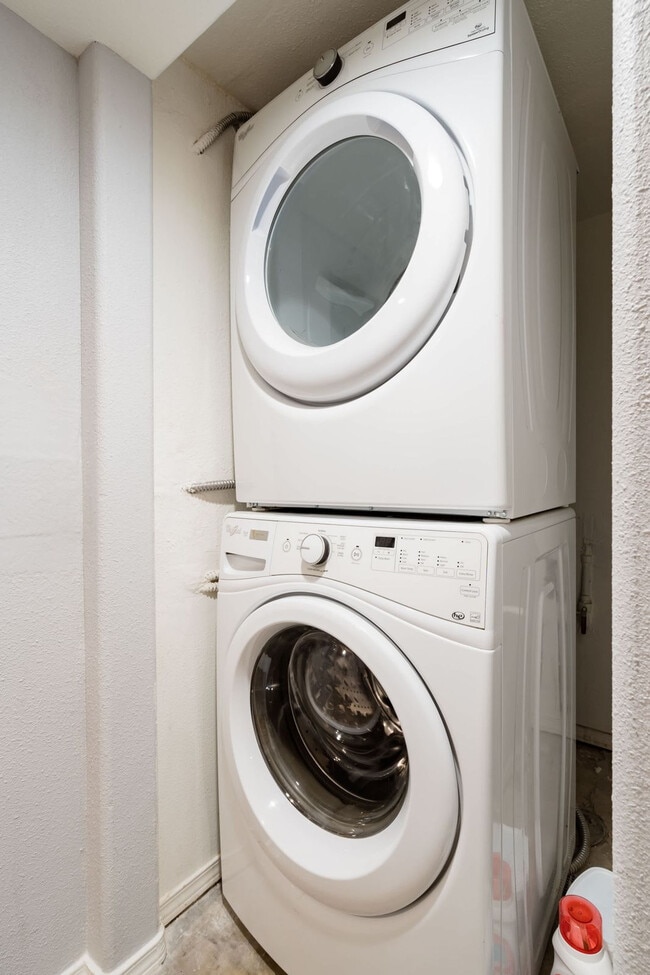 Building Photo - 1616 NW Northrup St