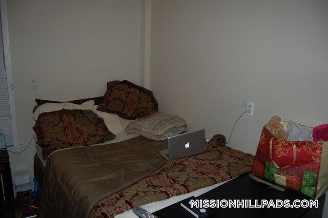 Building Photo - 28 S Huntington Ave