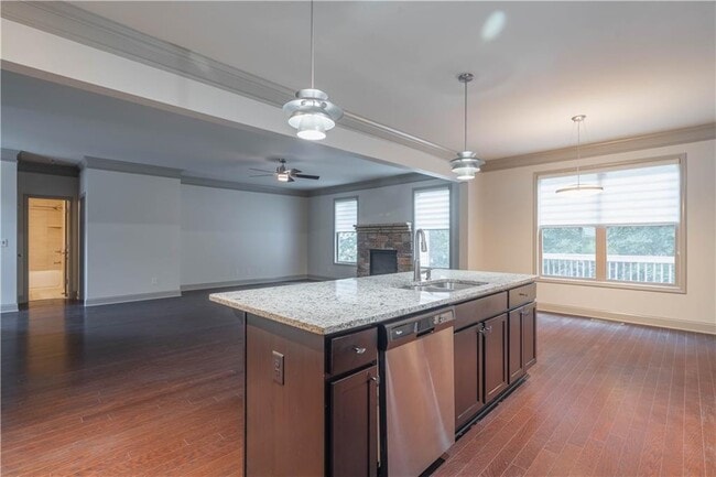 Building Photo - 2121 Spring Sound Ln