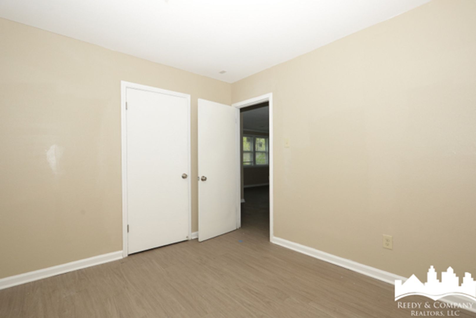 Building Photo - 2909 Flora Ave
