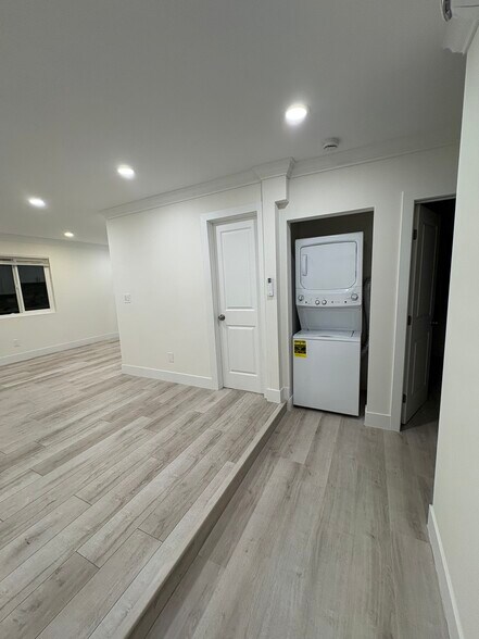 Building Photo - 4617 Del Monte Ave