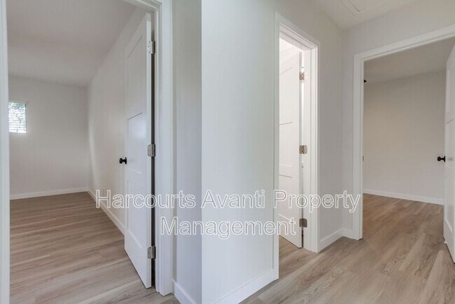 Building Photo - 523 S Barnwell St