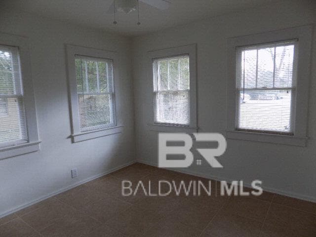 Building Photo - 16219 Silverhill Ave