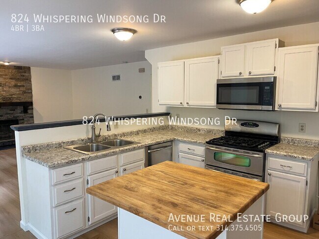 Building Photo - 824 Whispering Windsong Dr