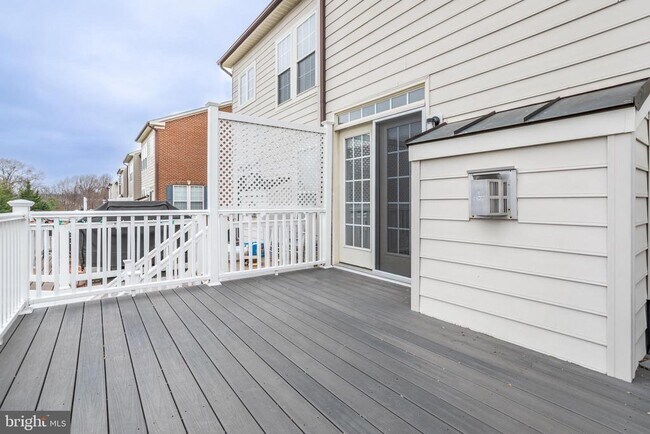Building Photo - 9314 Penrose St