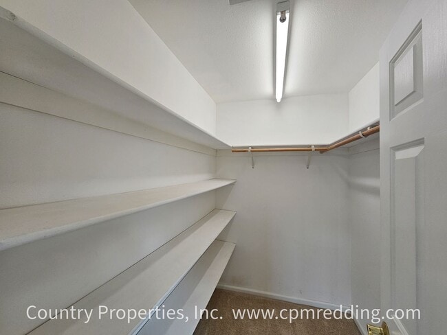 Building Photo - Back On Market! Amazing Short-Term Housing Opportunity in a Custom 4-Bedroom House!