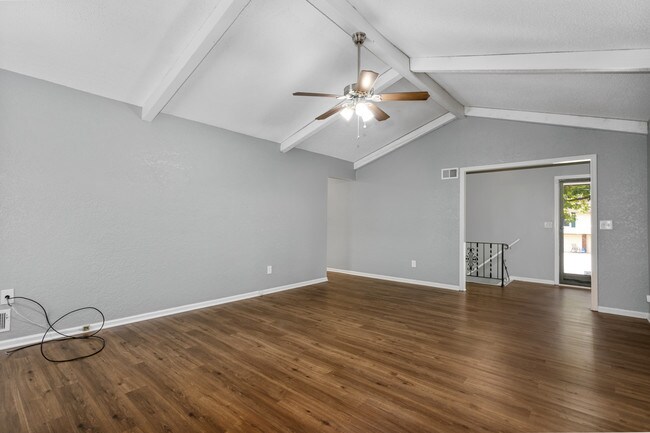 Building Photo - 3513 NE Stanton St