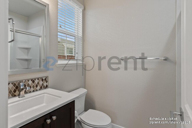Building Photo - 1234 Wilshire Ave