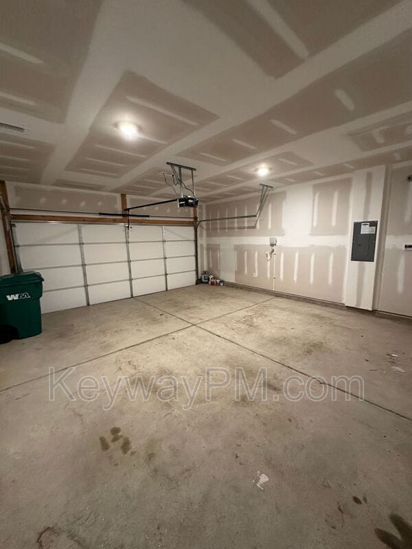 Building Photo - 4150 Thimbleberry Dr