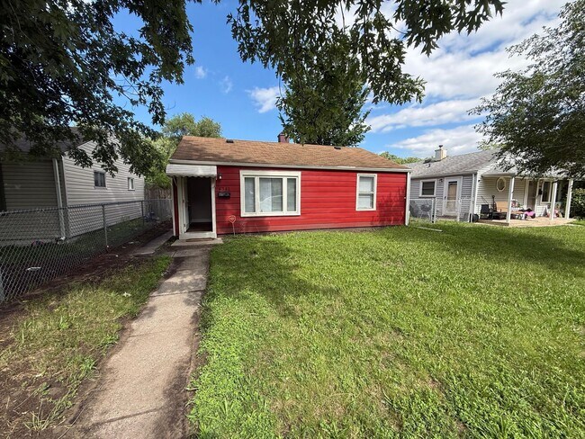 Building Photo - 4341 Elm Ave