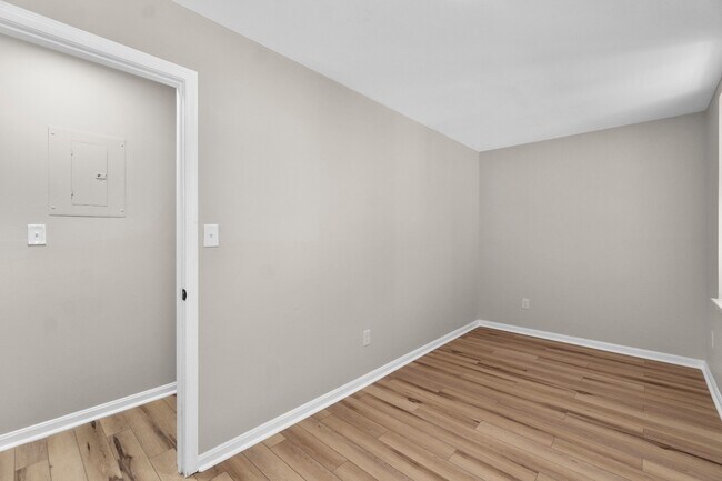 Building Photo - 2032 E Baltimore St