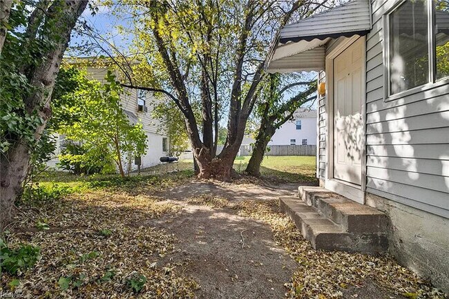 Building Photo - 1128 43rd St