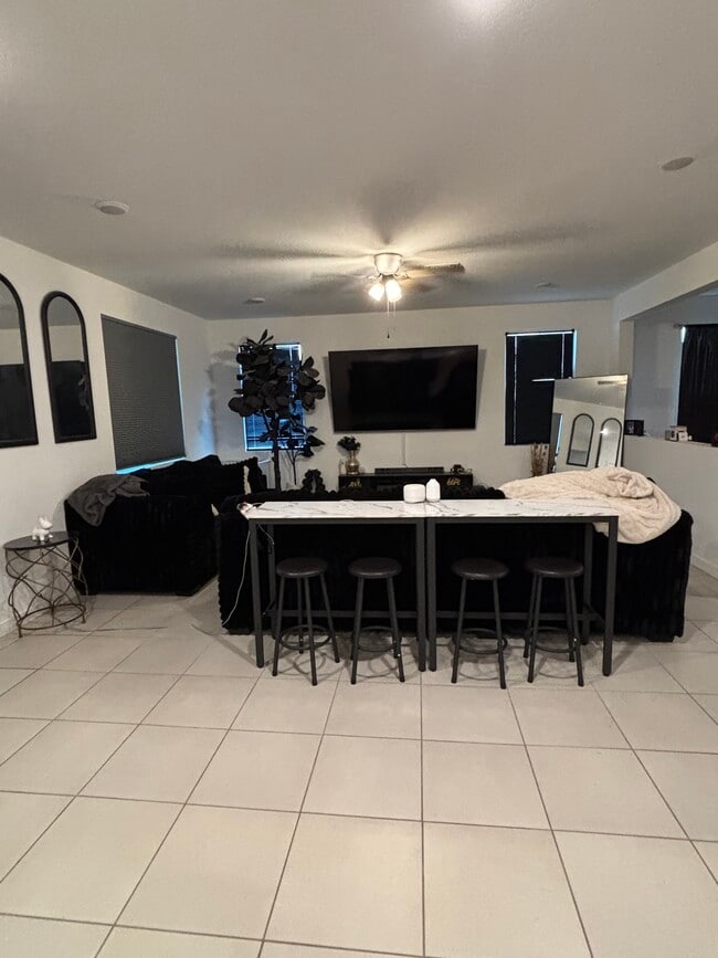 Building Photo - 23406 W Winslow Ave