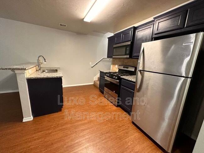 Building Photo - 1840 Casitas Cir