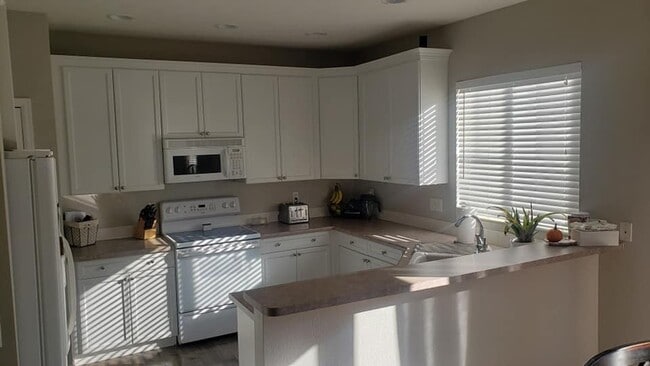 Building Photo - 4468 Prairie Rose Cir
