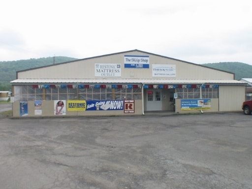 Building Photo - Route 12 S & Gilmour