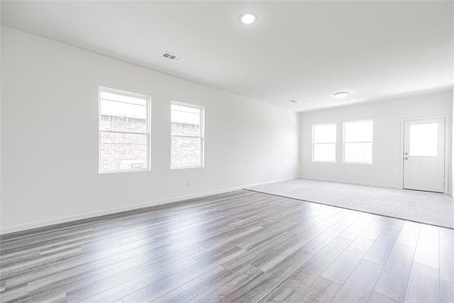 Building Photo - 772 Wellington Dr