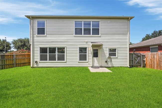 Building Photo - 14954 Sugar Sands Dr