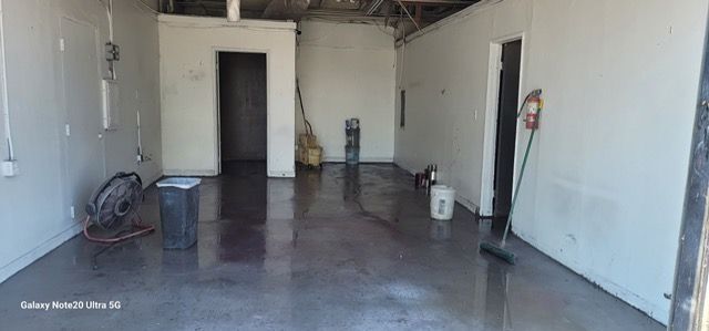 Building Photo - 530 Montebello Way